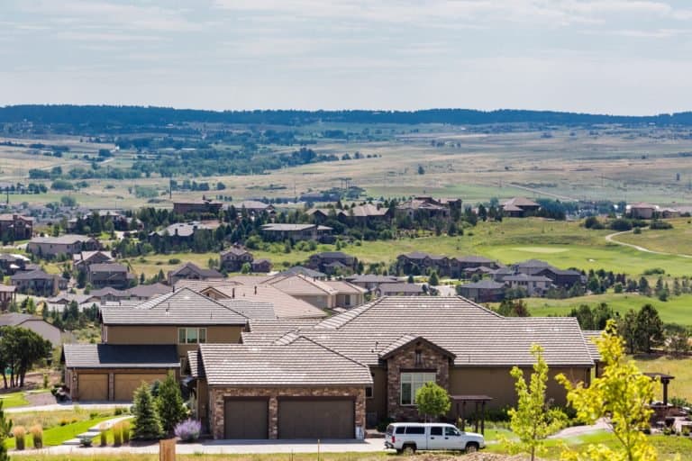Best_Denver_Painters_Painting_Contractor_Services_Painting_Exteriors_Interiors_in_Residential_Commercial_Colorado_Locations-768x512.jpg
